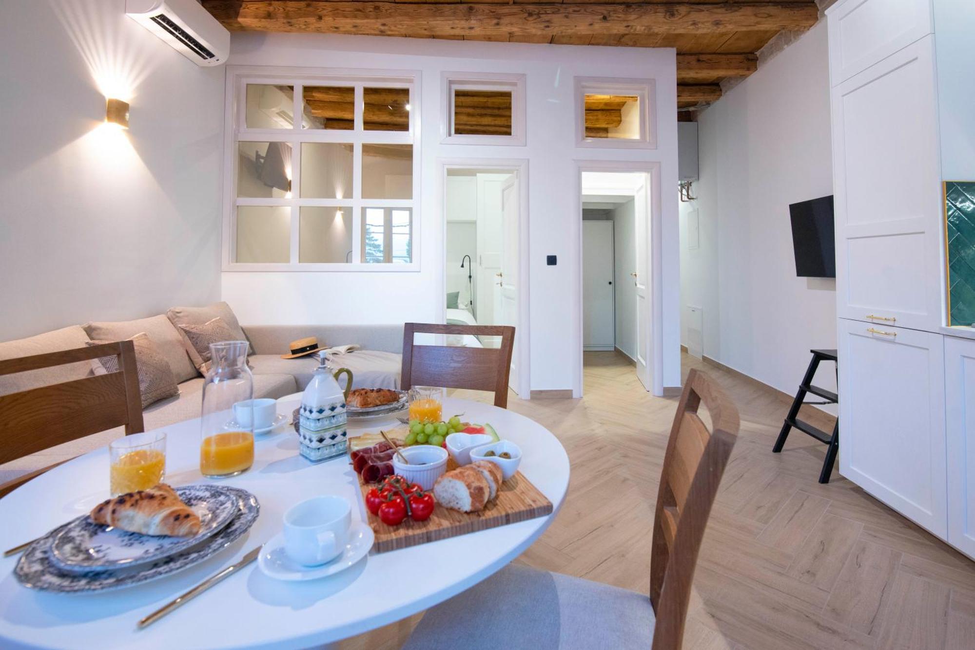 Apartments Allegra Sinj Exterior photo